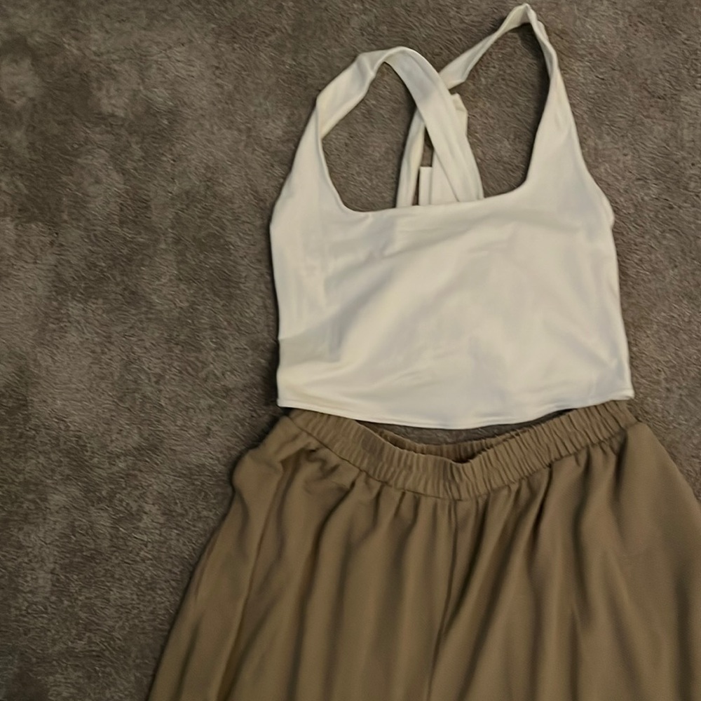Two piece set never worn there are pockets in the pants